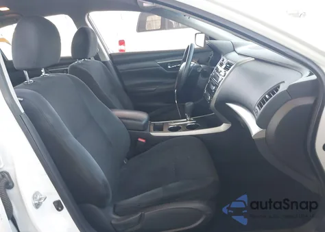 2015 Nissan Altima 2.5 S из США, поврежденный, VIN 1N4AL3AP0FC569842